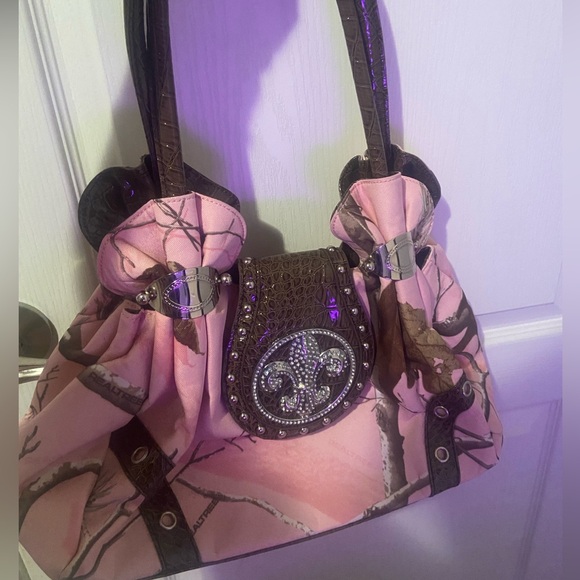 Realtree Handbags - Pink and Brown Women's Bag